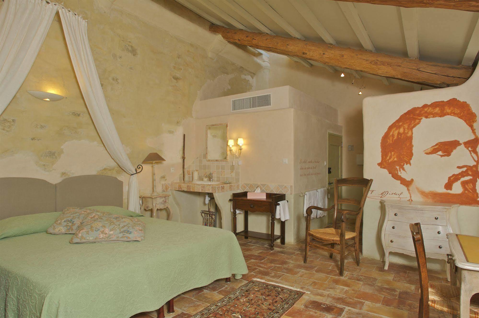 Chateau Juvenal Hotell Saint-Hippolyte-le-Graveyron Exteriör bild